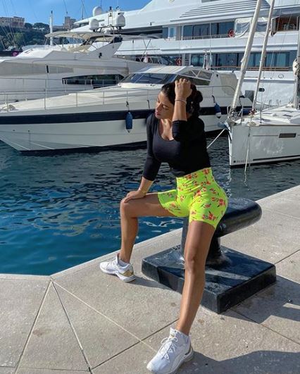 Daniella Semaan presume de curvas en estas fotazas en el puerto 2 Daniella Semaan 2