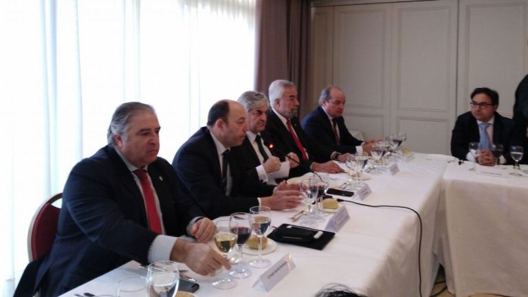 El Consejo General de Economistas cree que el PIB caerá un 12,2% en 2020