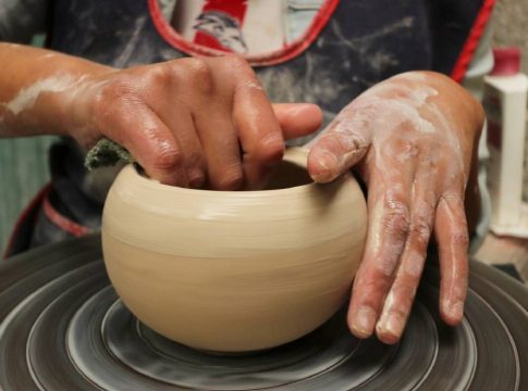 El PSOE quiere aplicar a los productos de artesanía un sistema como el de vinos o quesos El PSOE quiere aplicar a los productos de artesanía un sistema como el de vinos o quesos