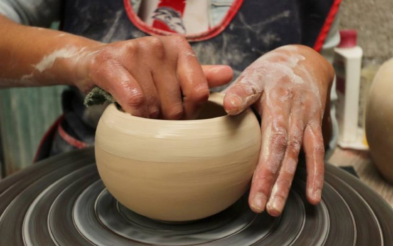 El PSOE quiere aplicar a los productos de artesanía un sistema como el de vinos o quesos