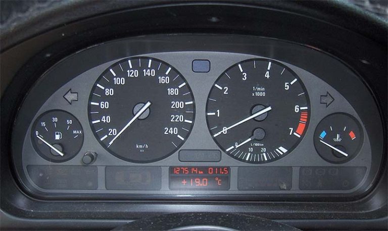 Un hombre es condenado por circular a 217 km/h en la A-63