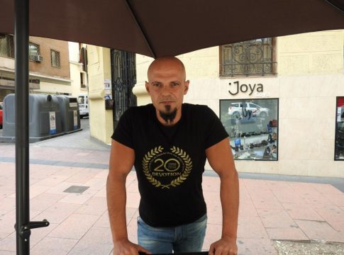 El escritor César Pérez Gellida El escritor César Pérez Gellida