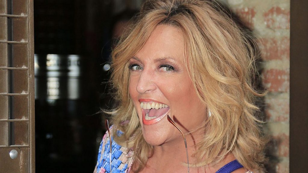 Lydia Lozano: la decadencia de una gran periodista hasta llegar a Sálvame 60 El impulso de Lydia Lozano