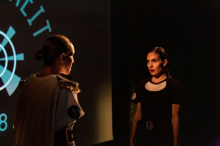 Fahrenheit 108, la obra distópica que nos acerca a un futuro no tan lejano