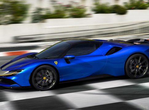 Ferrari presenta el SF90 Spider Ferrari presenta el SF90 Spider