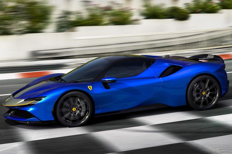 Ferrari presenta el SF90 Spider, su primer descapotable híbrido enchufable con 1.000 caballos