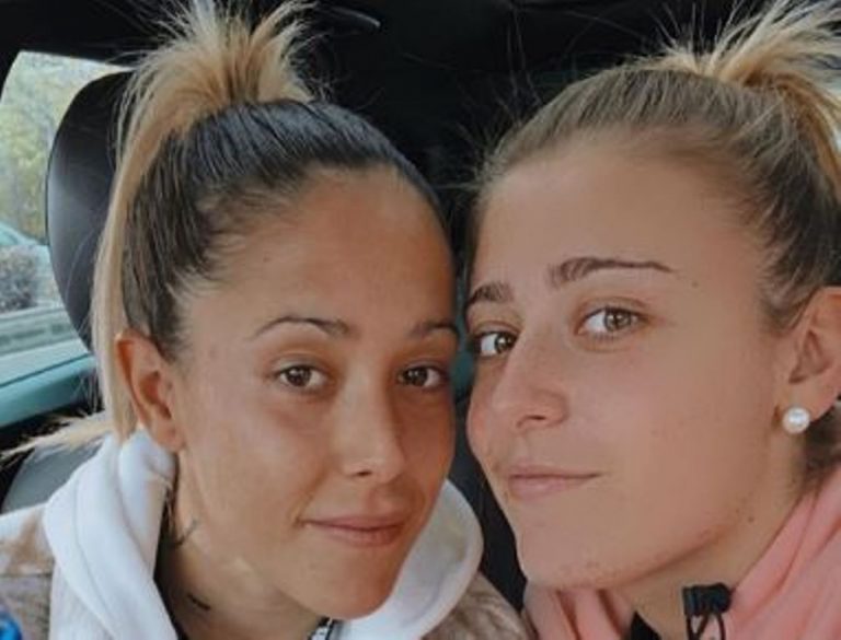 La foto más romántica de Lola Gallardo y Carmen Menayo