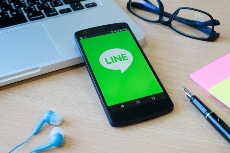 Line: funciones que superan a WhatsApp y Telegram