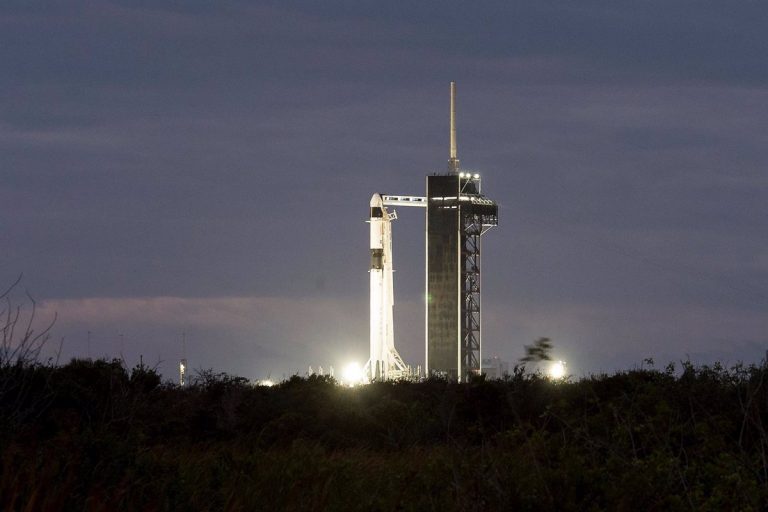 La NASA y SpaceX envían a cuatro astronautas a la Estación Espacial Internacional