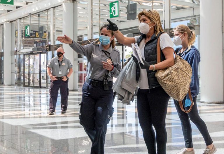 Las multas a los viajeros que lleguen a España sin PCR serán de hasta 6.000 euros