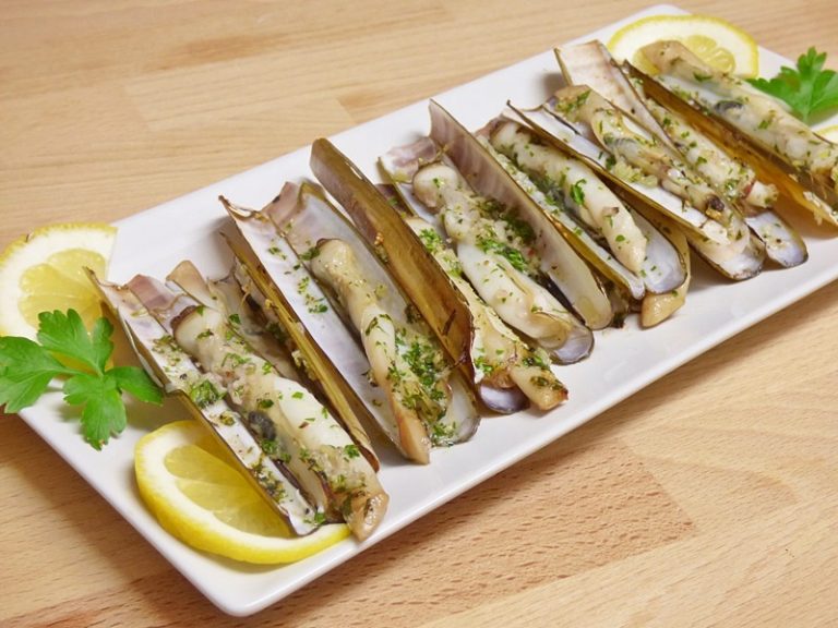 Cómo limpiar las navajas antes de cocinarlas