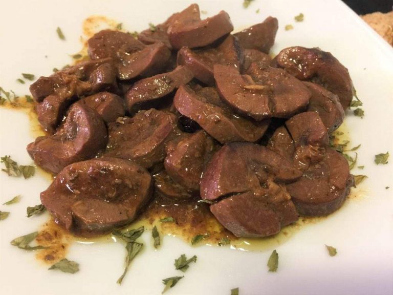 Cómo hacer riñones al vino blanco que te chuparás los dedos