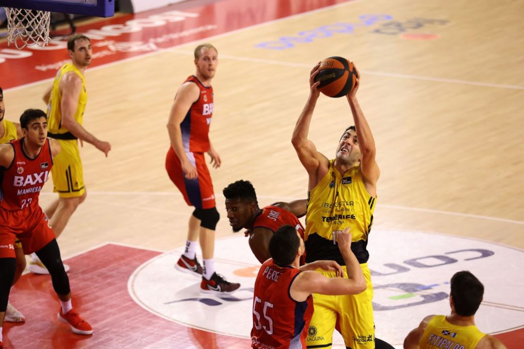 Shermadini impulsó al Iberostar para vencer al Baxi Manresa 1 Shermadini