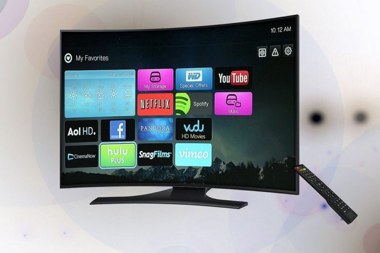 Accesorios imprescindibles para tu Smart TV
