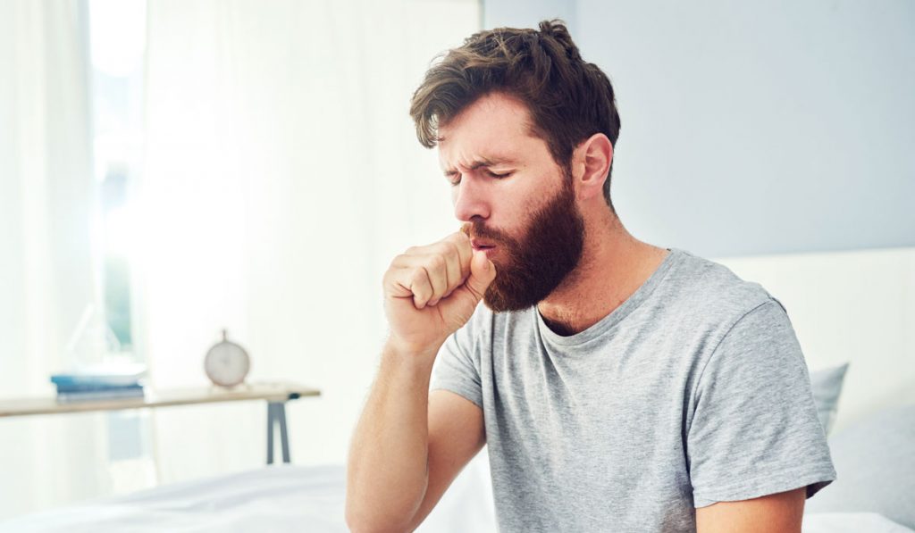 ¿Por qué nos da tos?