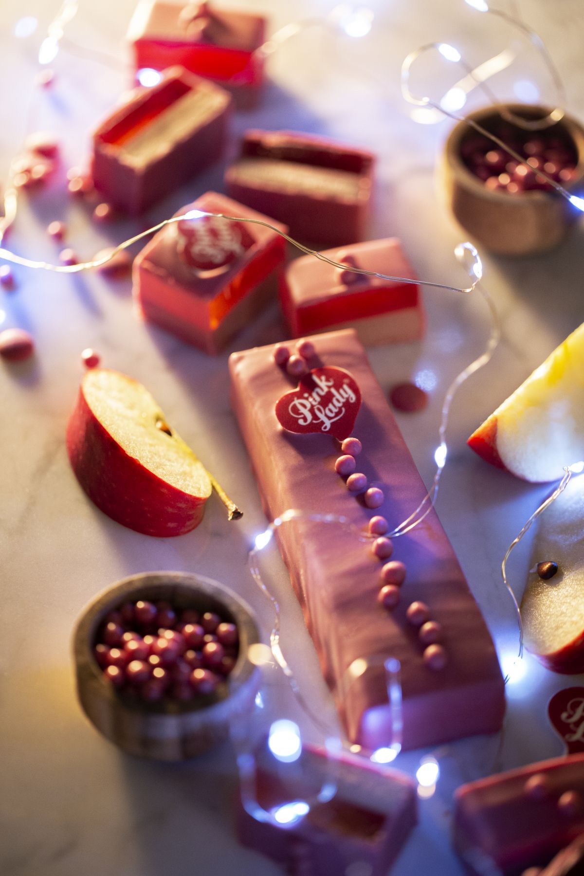 La tentación rosa para esta Navidad: llega el turrón hecho con manzanas Pink Lady 5 Turrón