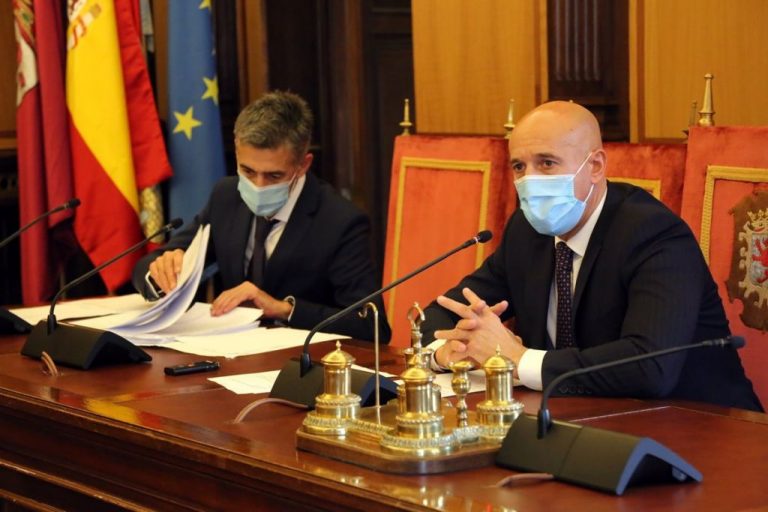 El alcalde de León denuncia que los 