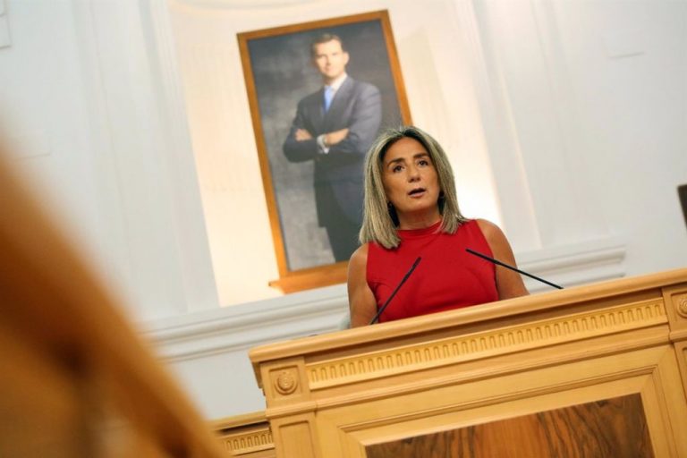 La alcaldesa y los concejales de Toledo  congelan su sueldo y renuncian a la subida del 0,9%