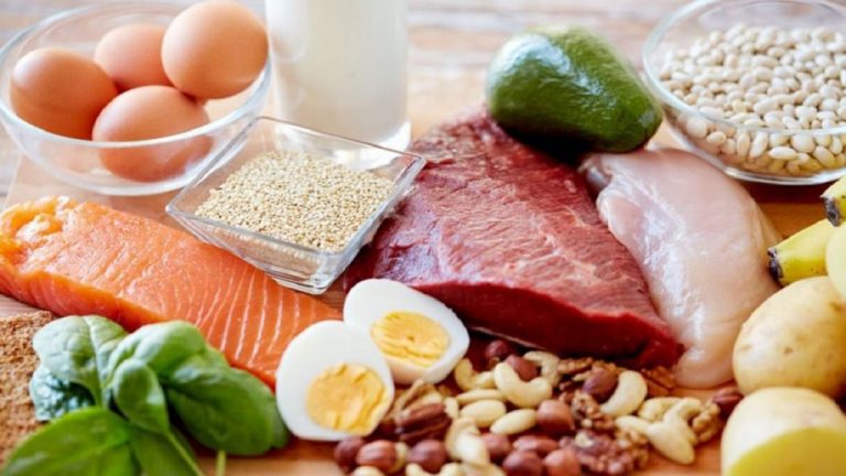 Alimentos básicos que debes incluir en tu dieta para aumentar masa muscular