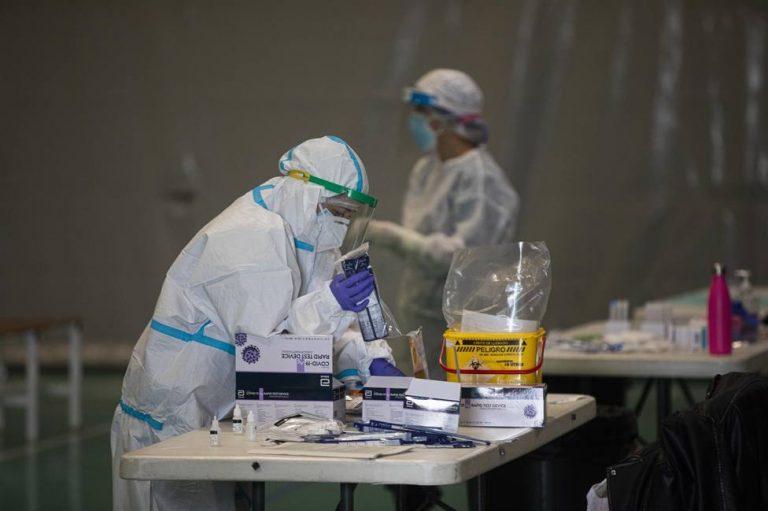 Andalucía rebaja 42 puntos su tasa de incidencia el fin de semana