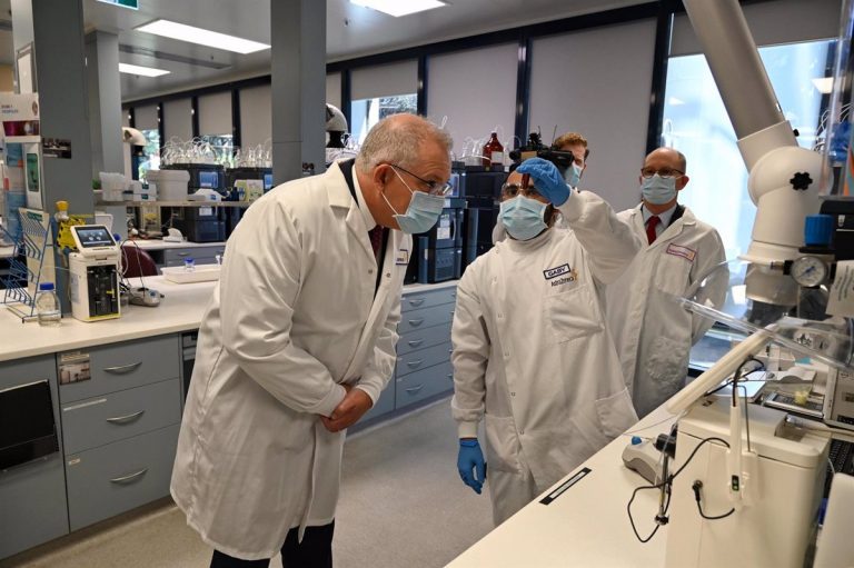 La vacuna AstraZeneca demuestra una eficacia del 70% contra el Covid-19
