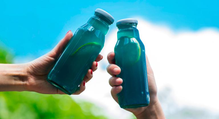 bebida isotónica con electrolitos