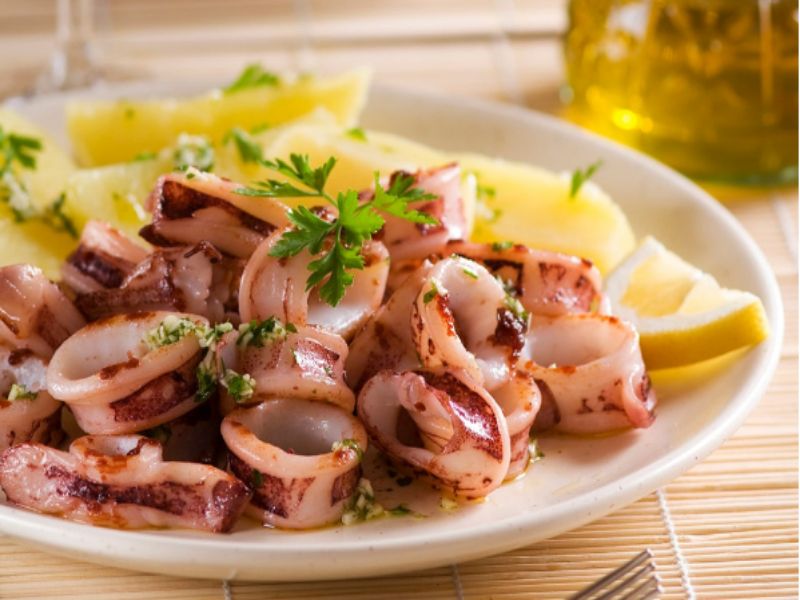 calamares con ajo y perejil