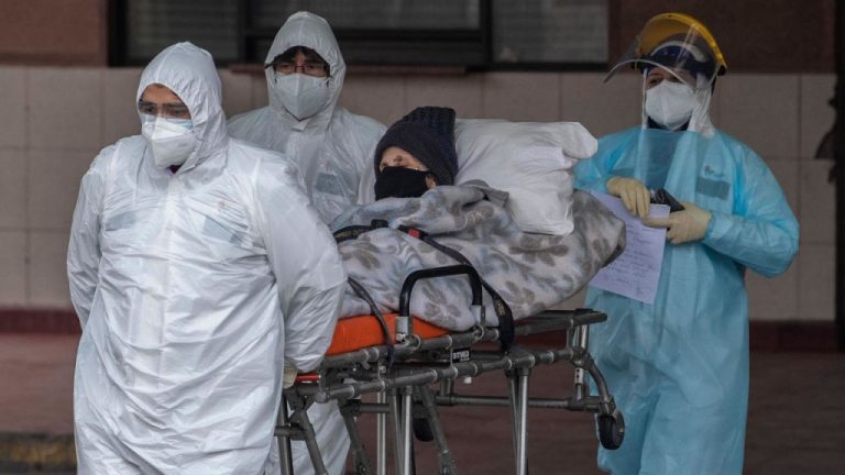 Aragón notifica 393 nuevos casos y cuenta con más de mil pacientes ingresados por la COVID-19
