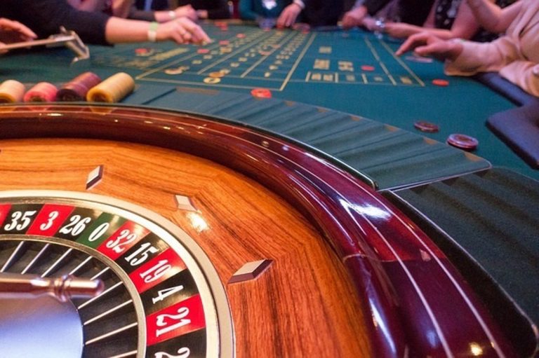 Castilla y León cierra casinos, salas de bingo, salones de juego y casas de apuestas durante 14 días