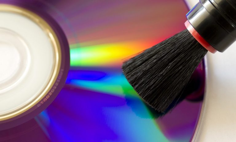 Cómo reparar un CD rayado