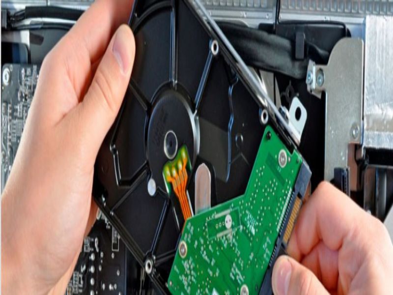 Cómo cambiar un disco duro 3 materiales