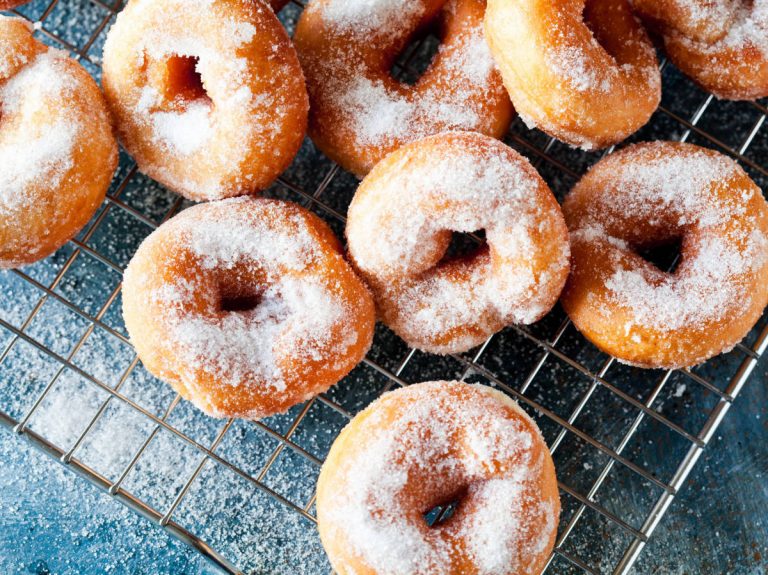 Momento dulce: la receta para hacer donuts igualitos a los de marca (pero más sanos)