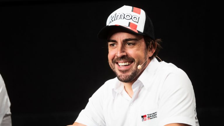 Fernando Alonso extiende su patrimonio fuera de la pista