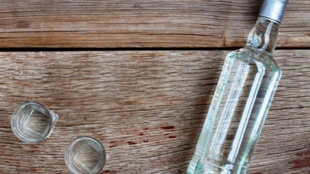 Vodka para eliminar el olor de humedad