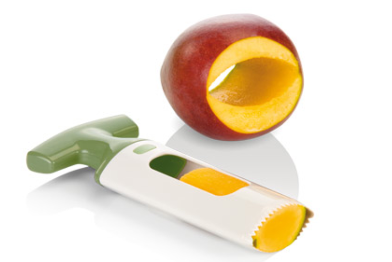 Cómo pelar un mango con un vaso