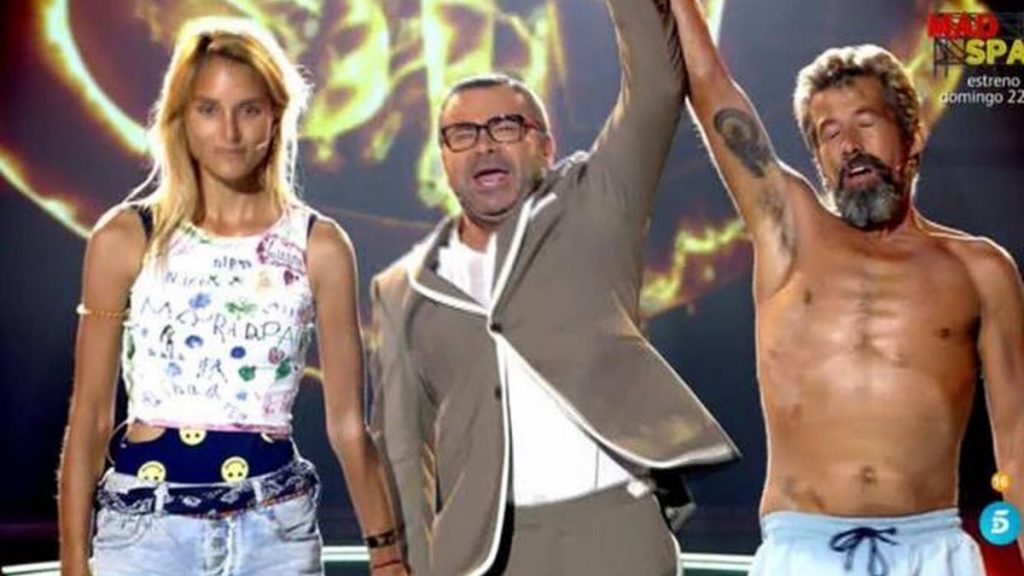 Jorge Javier proclama a José Luis ganador de 'Supervivientes'.