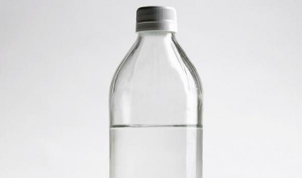 Aplica unas gotas de vinagre blanco