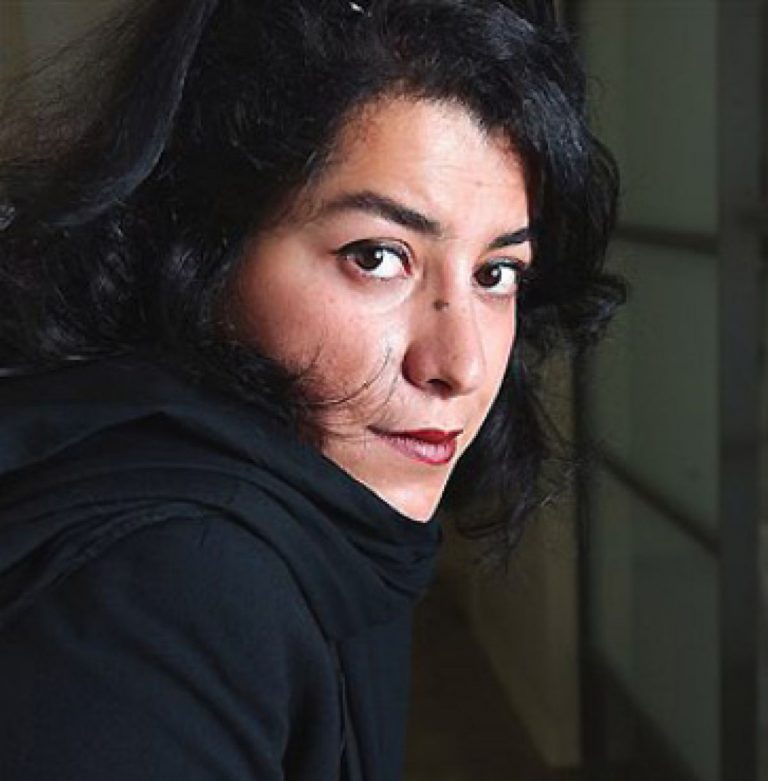 Marjane Satrapi critica que feministas estén en contra de la 'Ley Trans'