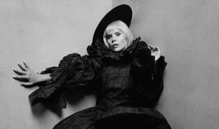 La excéntrica Paloma Faith presenta 