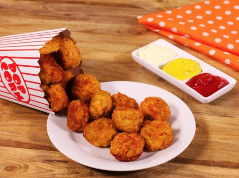 palomitas de pollo 2 Cómo hacer palomitas de pollo para sorprender a los más pequeños