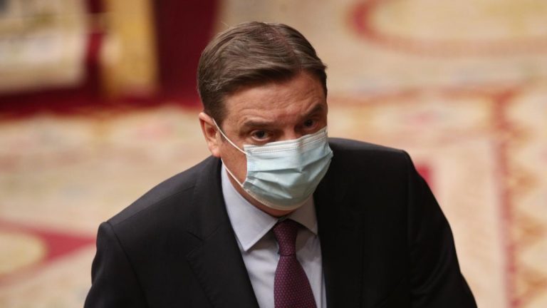 Planas destaca la relevancia de presente y futuro del sector vitivinícola en la economía