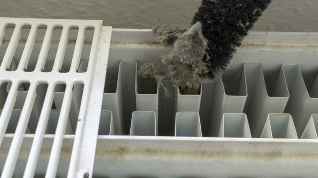 Cómo limpiar a fondo los radiadores 2 Por qué el radiador sigue acumulando polvo