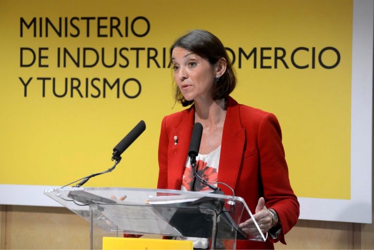 Reyes Maroto: A la espera de la UE para incluir nuevos test en las pruebas para viajar