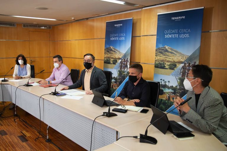 Tenerife, primera isla española que se convierte en Destino Turístico Inteligente
