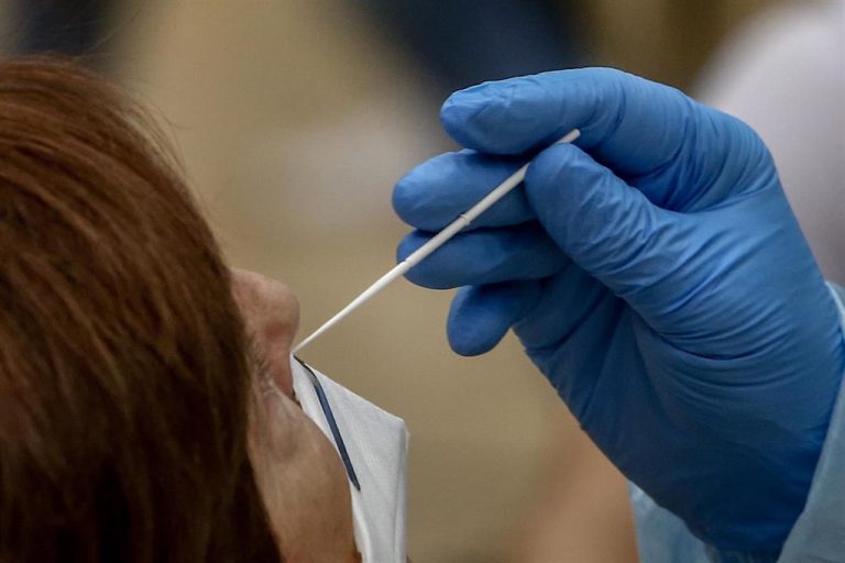 La Comunidad de Madrid amplía a 13 zonas los test de antígenos