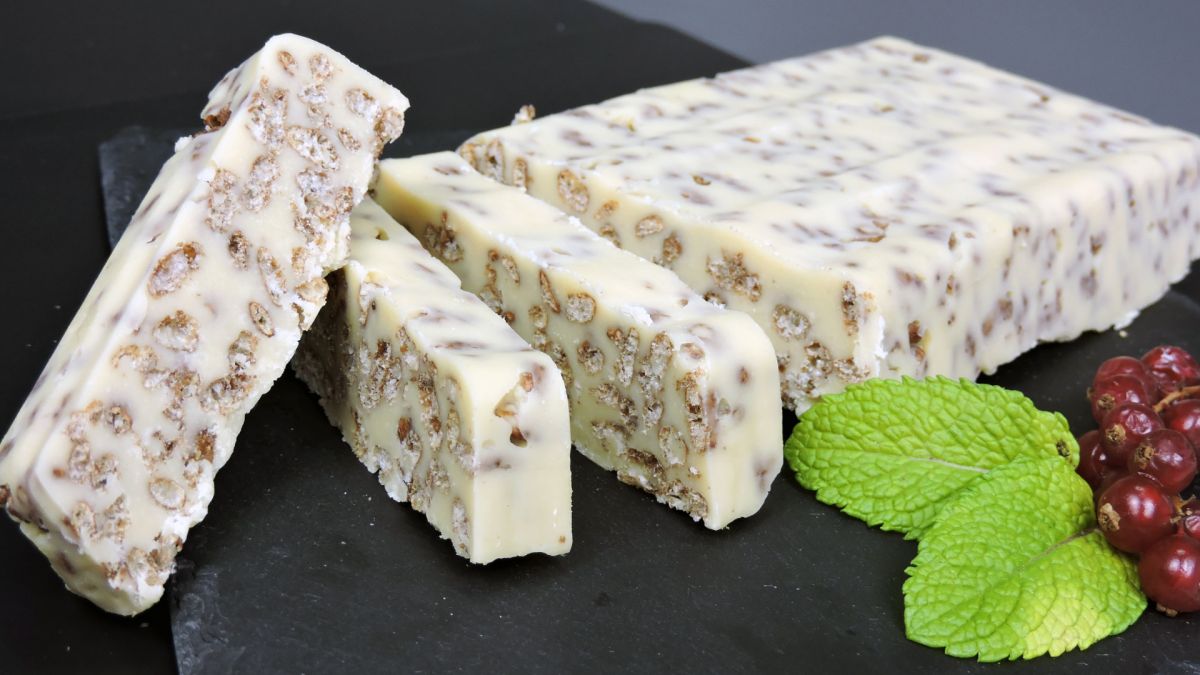 Turrón casero de chocolate blanco