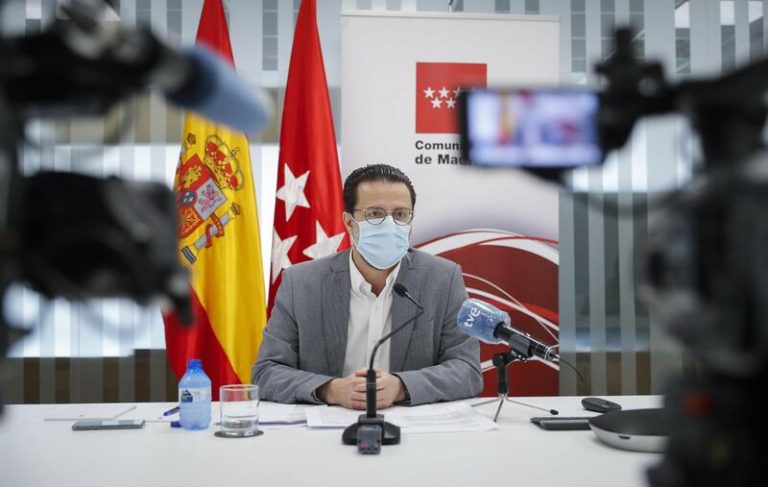 Madrid acusa a Montero de intentar 