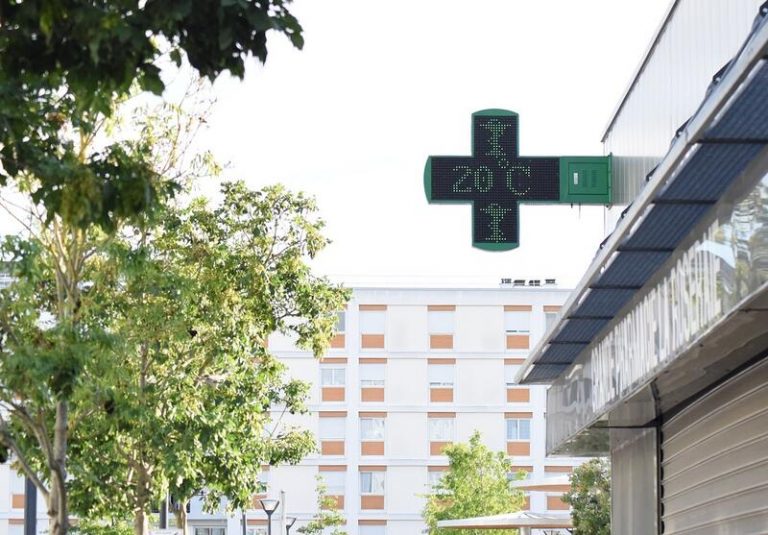 Farmacéuticos madrileños a la espera de formación para realizar test de antígenos