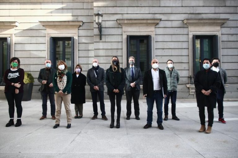 CSIF carga contra la PNL que busca 