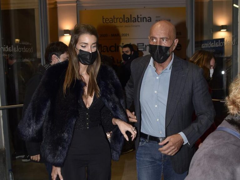 Makoke coincide con Kiko Matamoros y Marta López en la función de Rafael Amargo